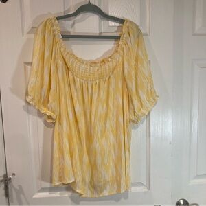 Torrid abstract pattern sunny yellow flowy blouse puffy half sleeves size 3X